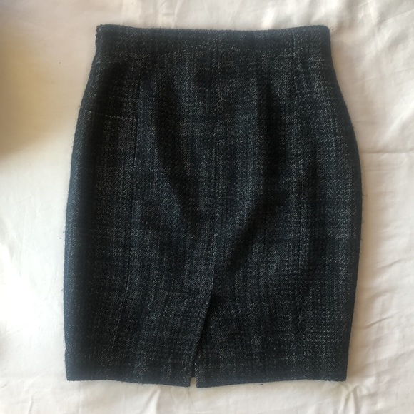 🌟 Ann Taylor Pencil Skirt, navy tweed, size 0P - Picture 5 of 6